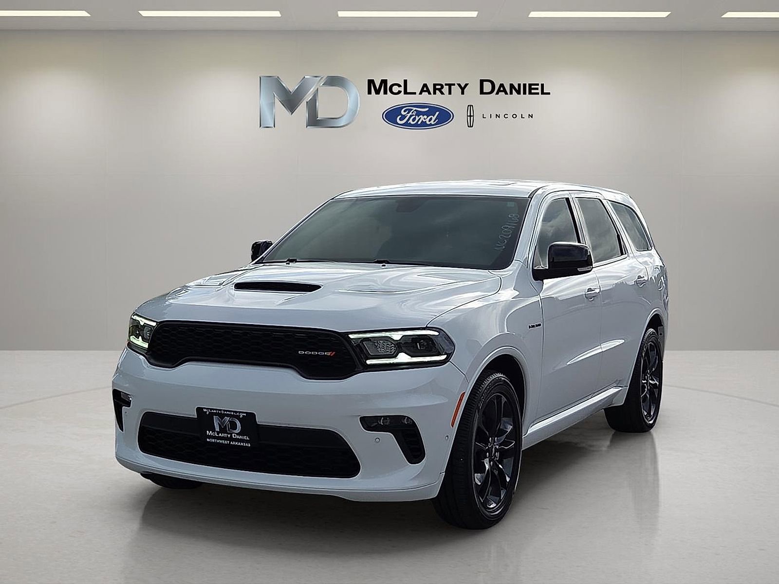 Used 2022 Dodge Durango R/T w/ Blacktop Package AWD/4WD image 2