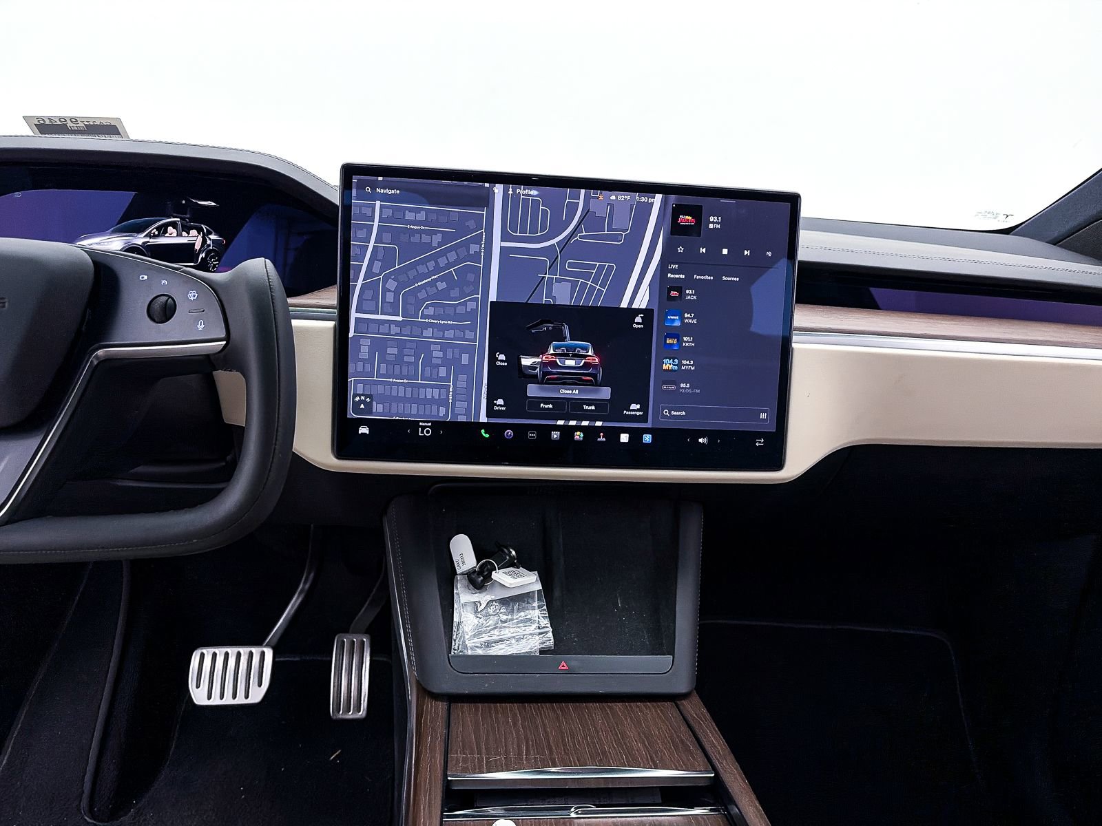 Used 2023 Tesla Model X image 6