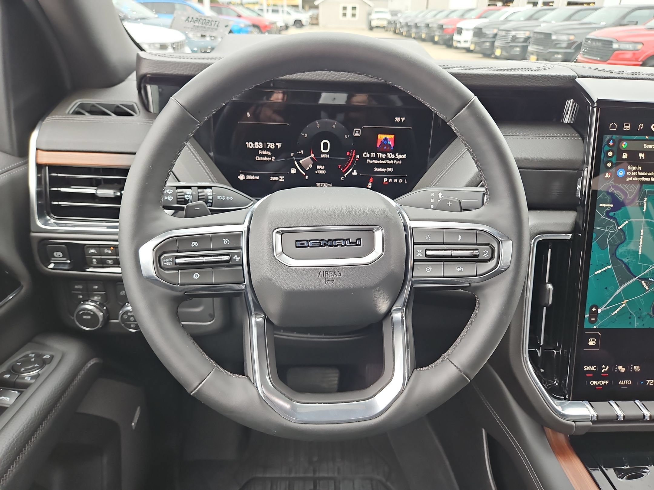 Used 2026 GMC Yukon Denali w/ Sun & Power Step Package AWD/4WD image 20