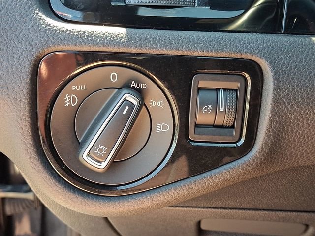 Used 2018 Volkswagen GTI S image 21