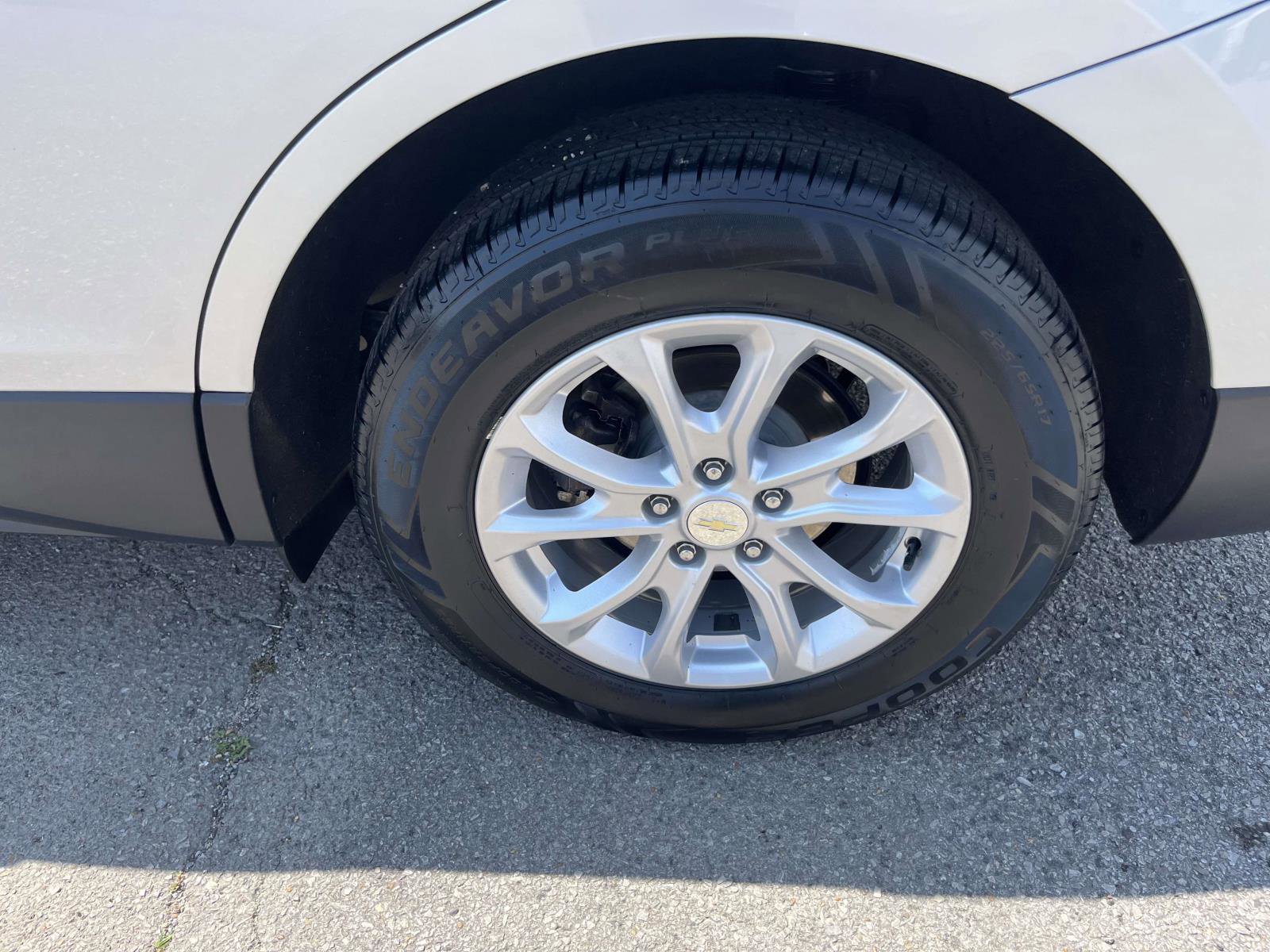 Used 2020 Chevrolet Equinox LS FWD image 6