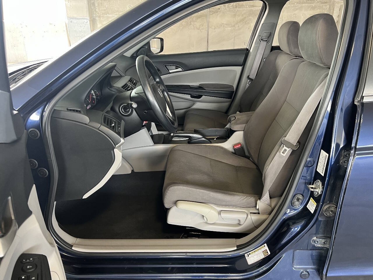 Used 2012 Honda Accord LX image 18