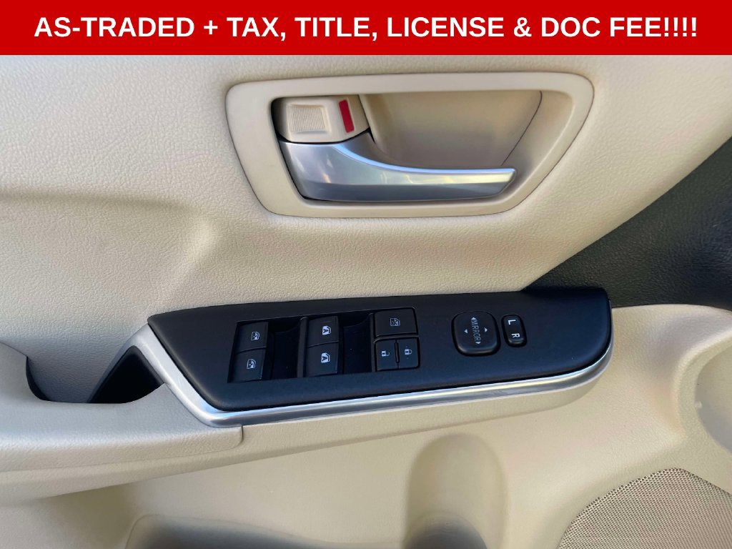 Used 2016 Toyota Camry LE w/ Moonroof Package FWD image 19