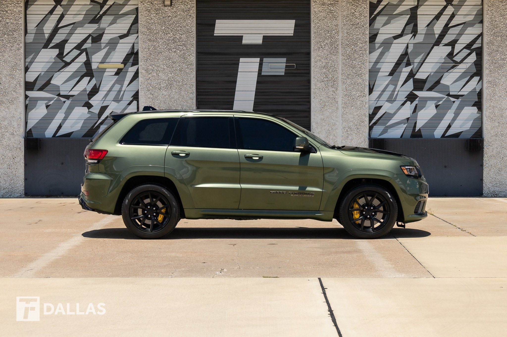 Used 2021 Jeep Grand Cherokee Trackhawk AWD/4WD image 17