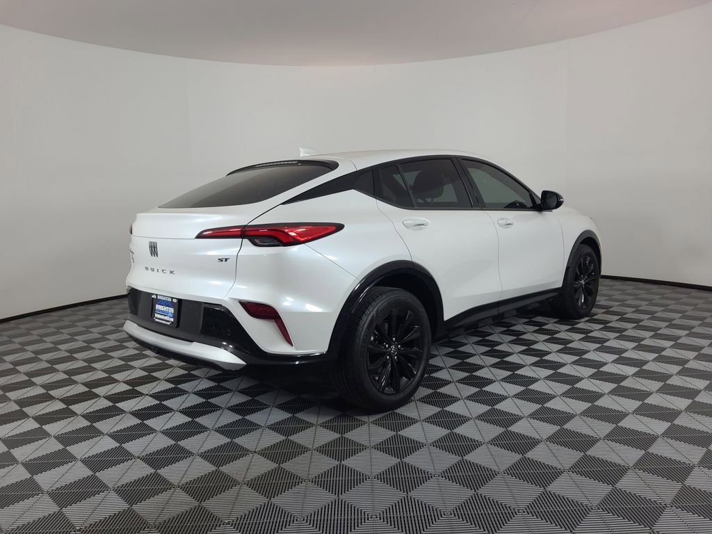 Used 2024 Buick Envista Sport Touring w/ Convenience I Package image 3