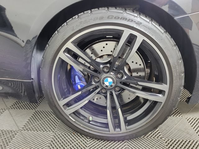 Used 2017 BMW M4 Convertible RWD image 13