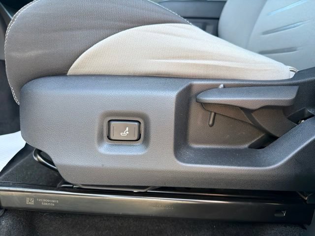 Certified 2025 Toyota Tacoma TRD Sport AWD/4WD image 19