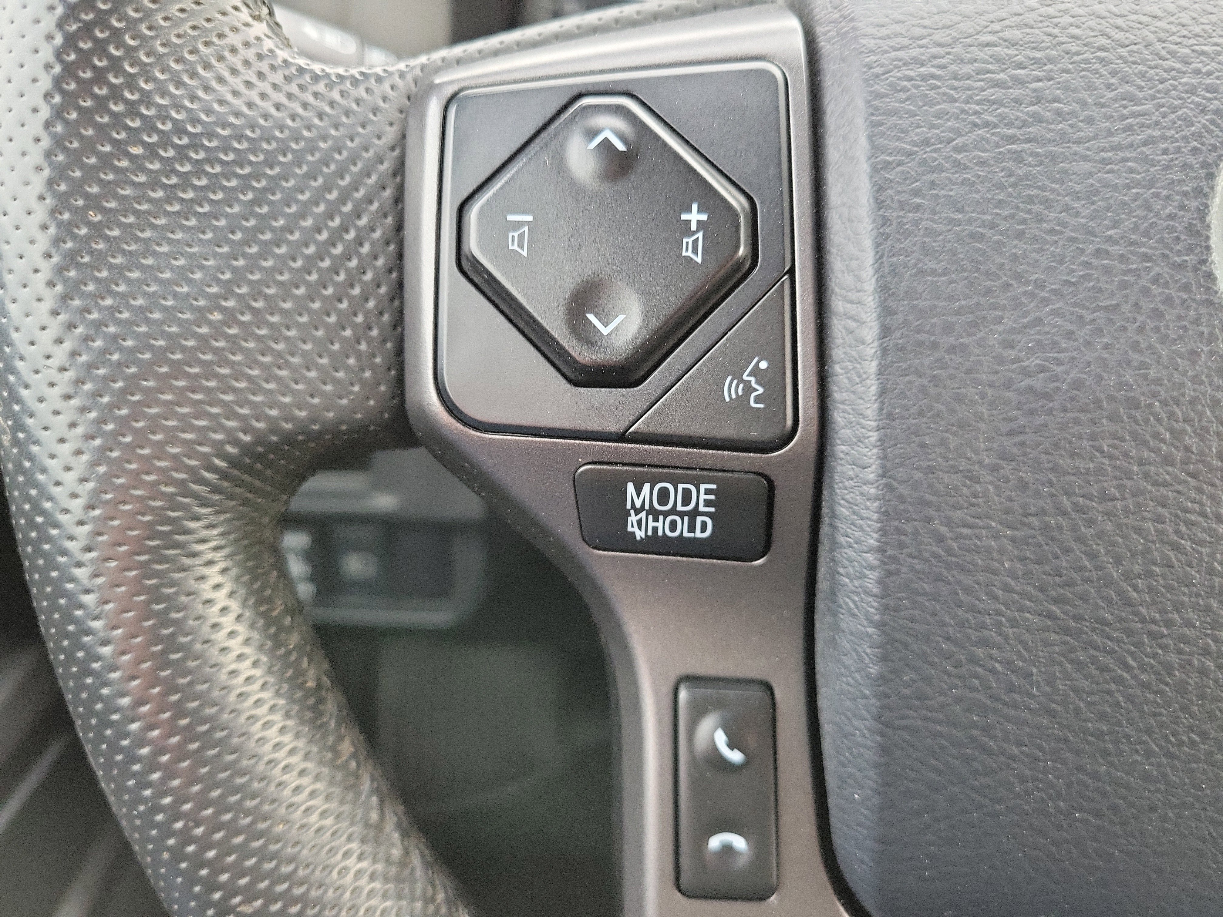 Used 2018 Toyota Tacoma TRD Off-Road image 20