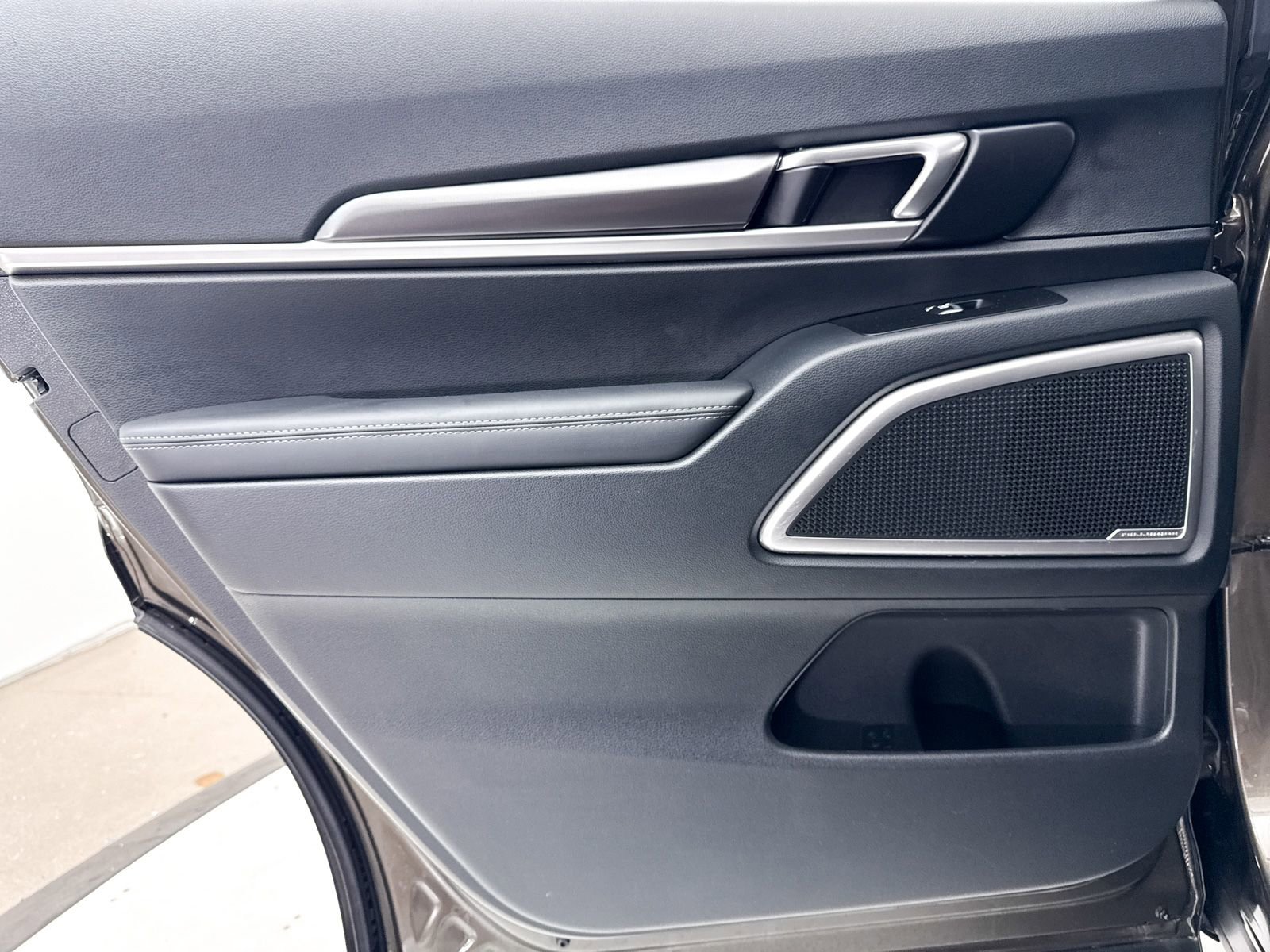 Certified 2025 Kia Telluride S image 34