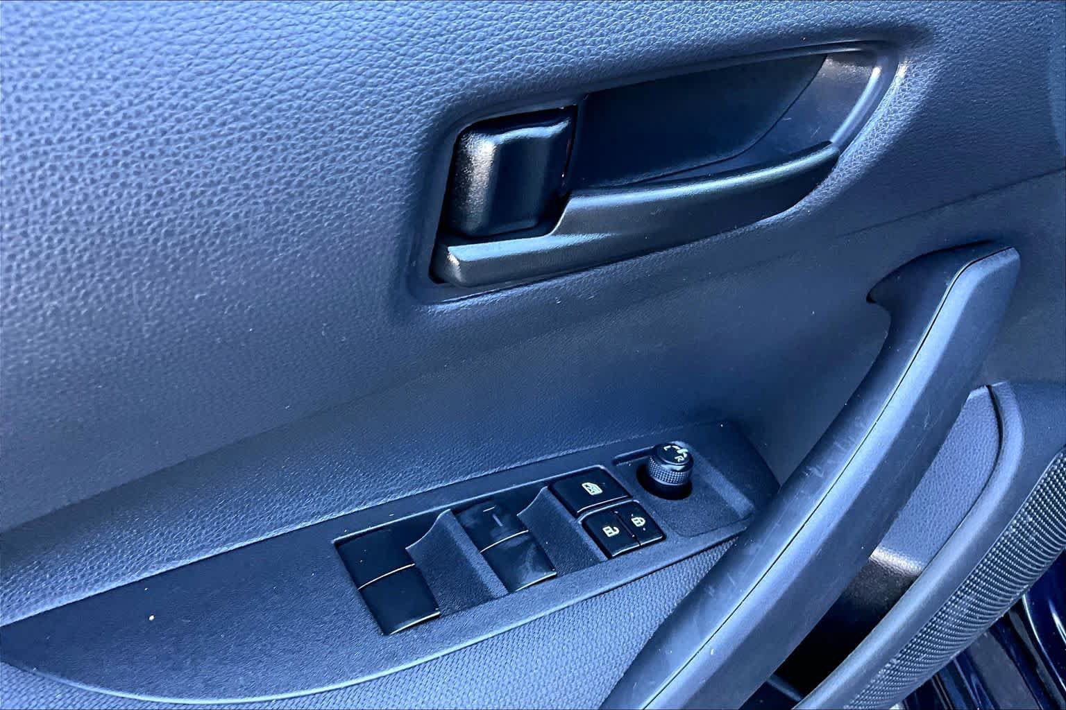 Certified 2024 Toyota Corolla LE FWD image 31