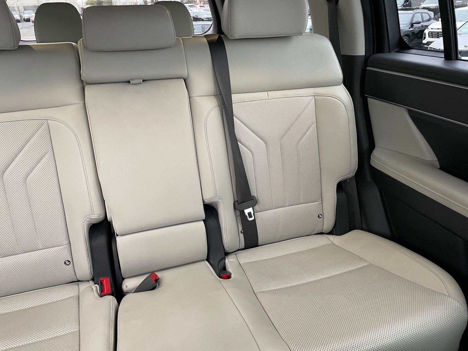 Used 2025 Hyundai Santa Fe SEL image 37