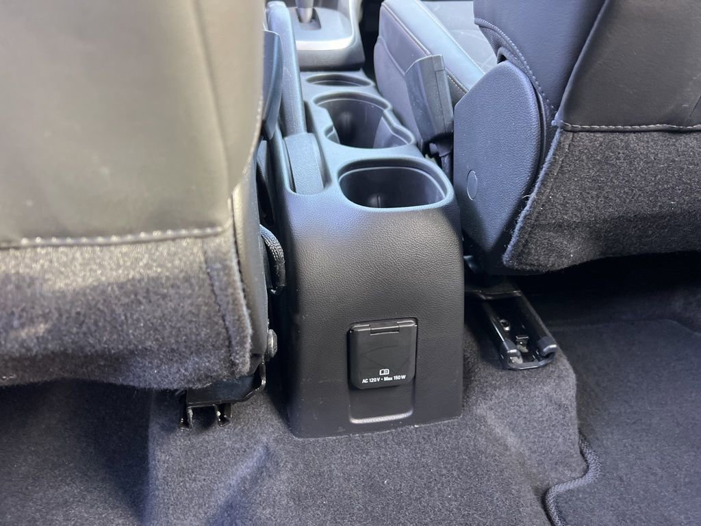 Used 2022 Chevrolet Trax LT w/ LT Convenience Package image 19