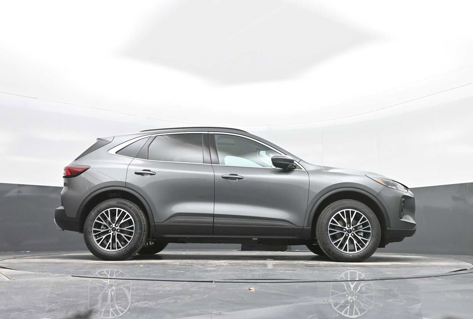 New 2025 Ford Escape SE image 37