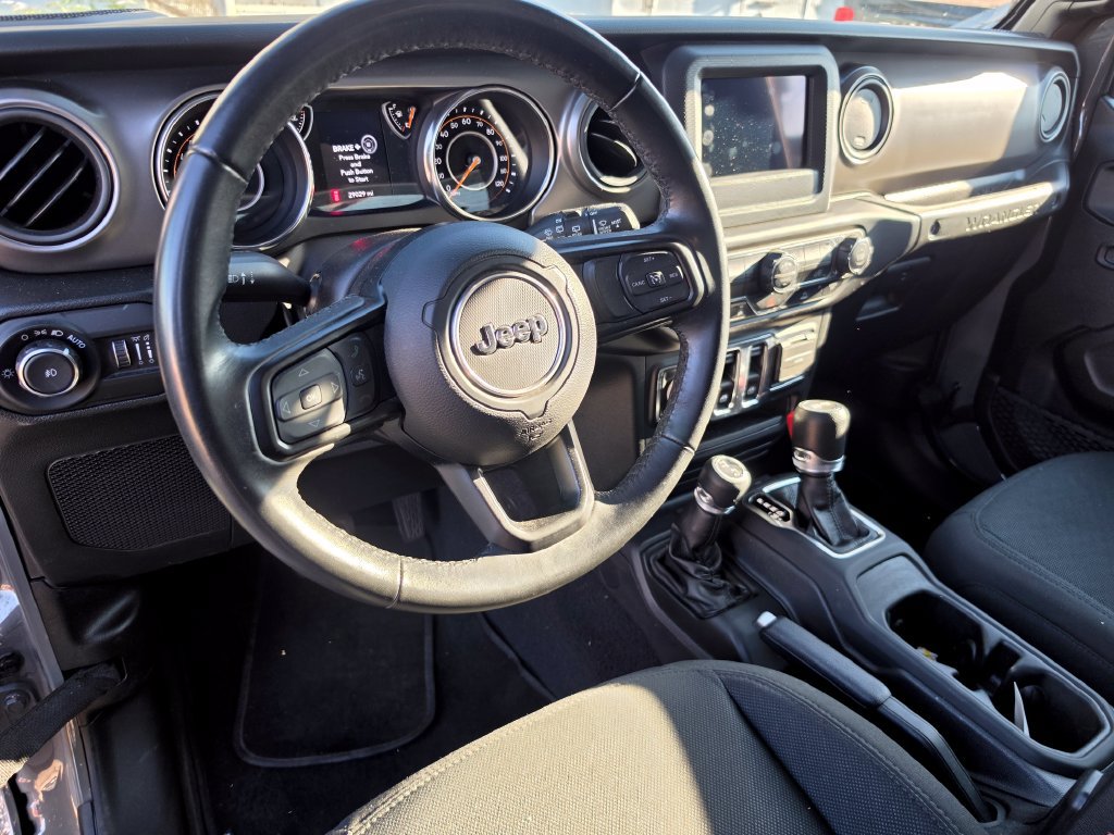 Used 2022 Jeep Wrangler Sport AWD/4WD image 5