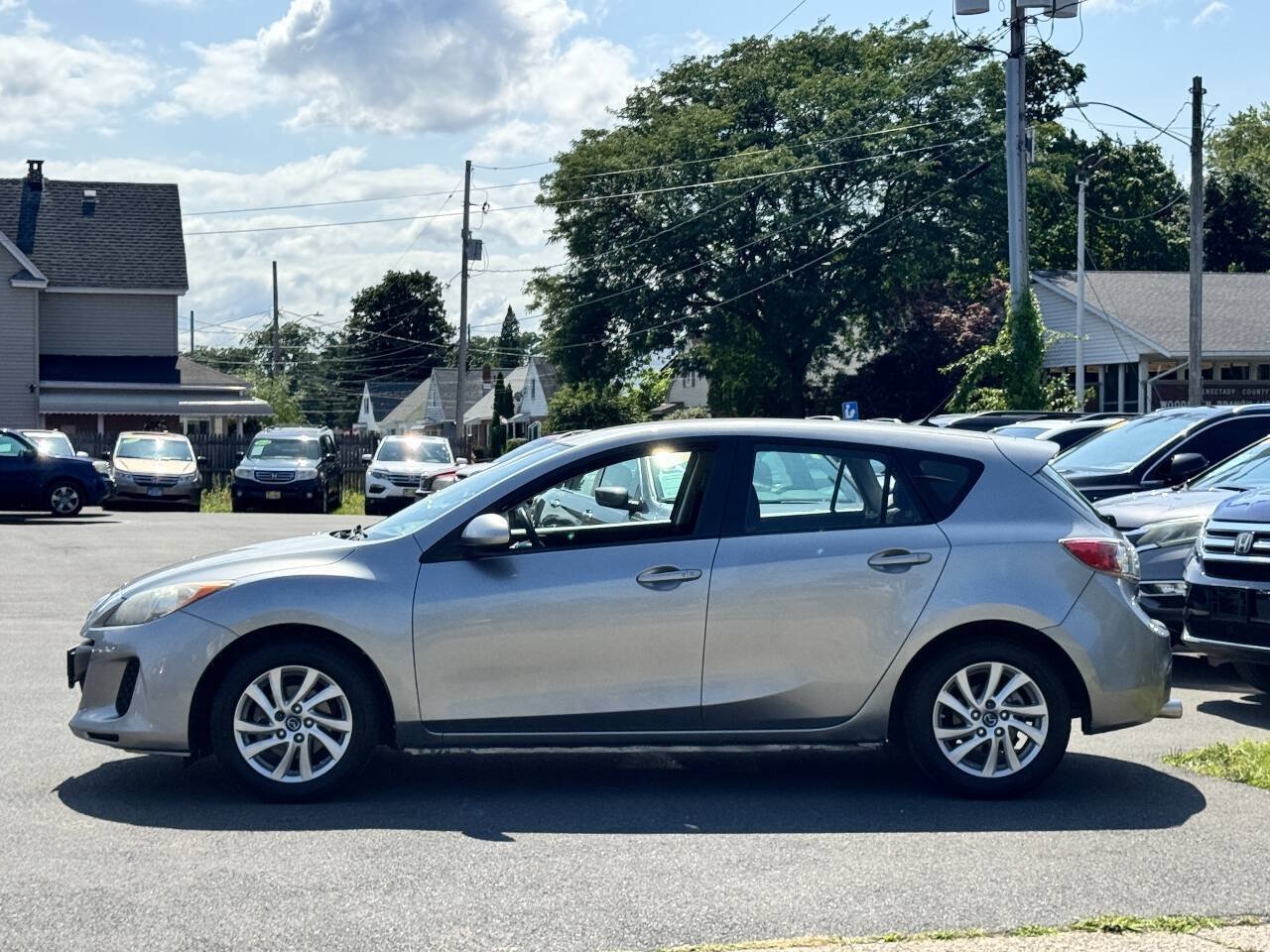 Used 2013 MAZDA MAZDA3 i Touring FWD image 4