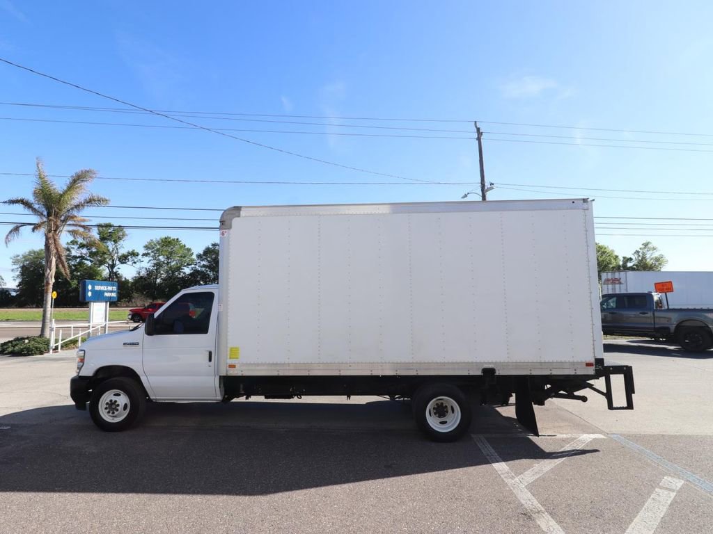 Certified 2024 Ford E-450 and Econoline 450 Super Duty w/ Power Windows & Locks Group image 14