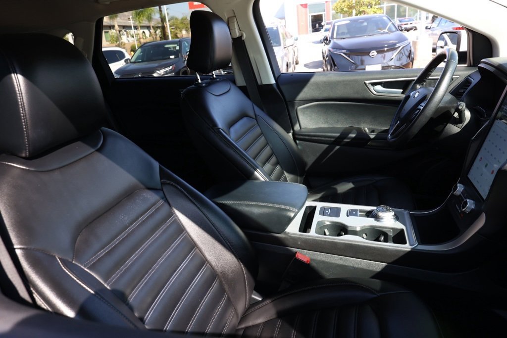 Used 2022 Ford Edge SEL image 21