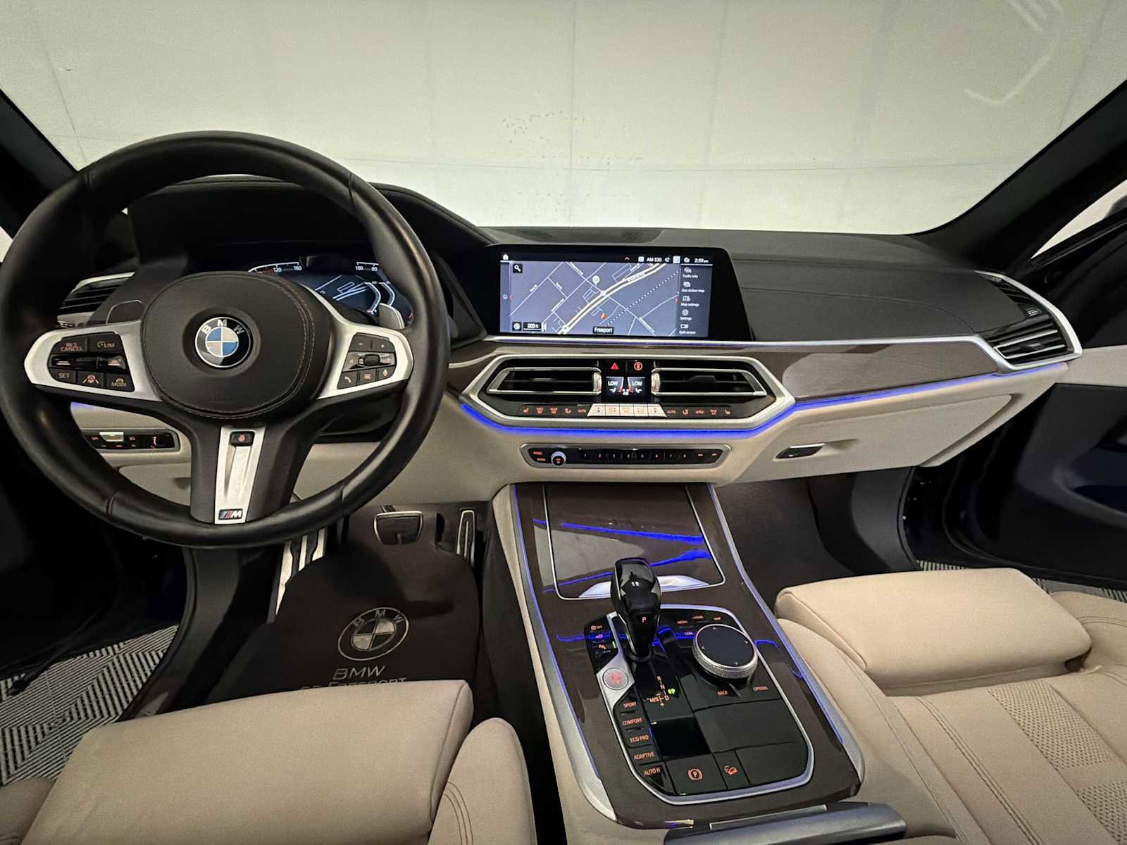 Used 2021 BMW X5 xDrive40i w/ M Sport Package AWD/4WD image 16