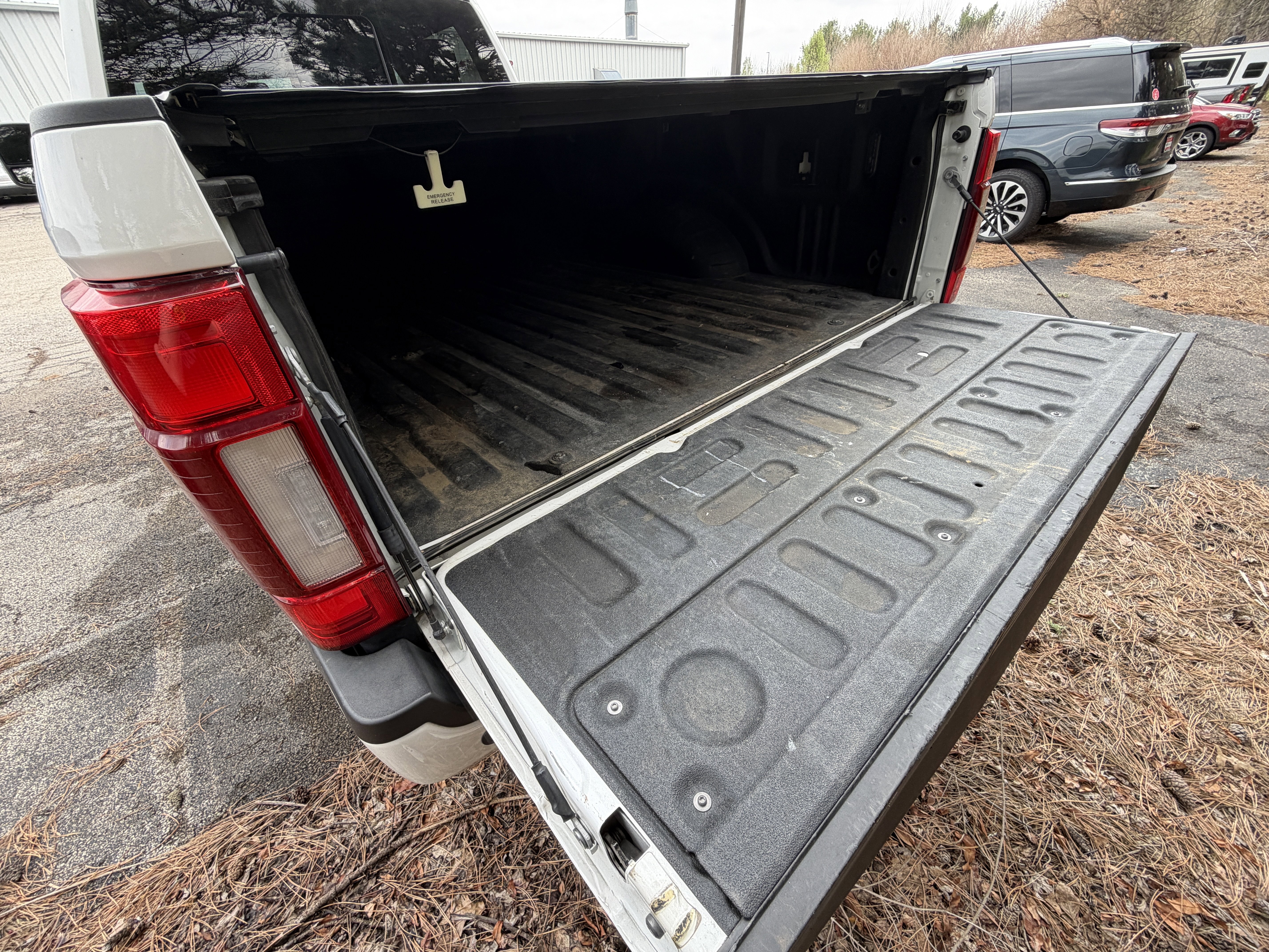 Used 2021 Ford F250 Lariat image 16