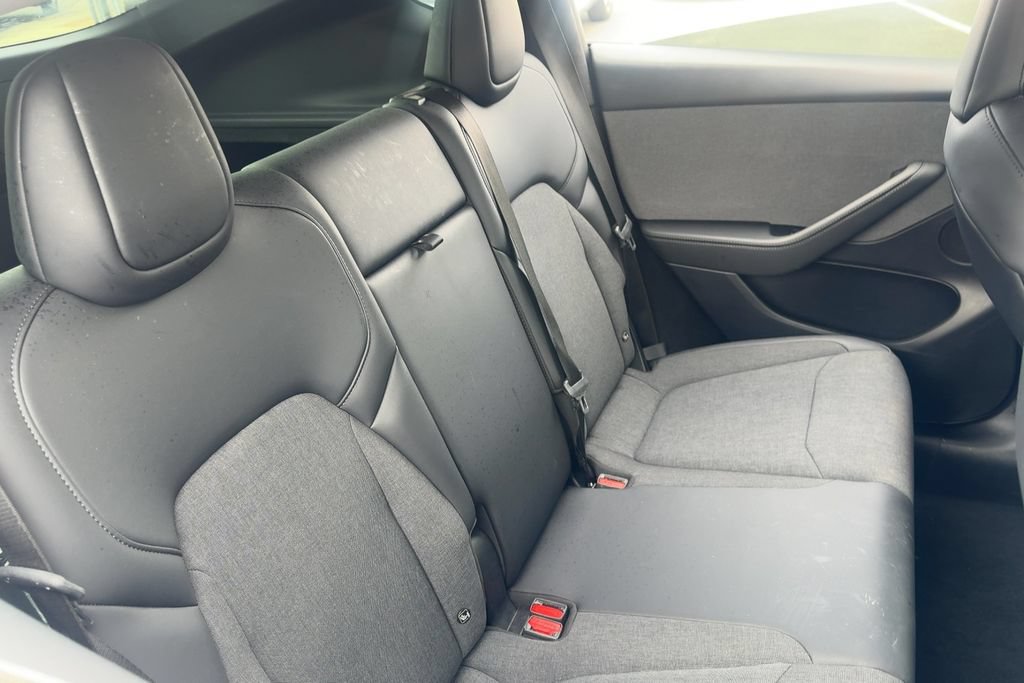 Used 2026 Tesla Model Y 2WD image 13