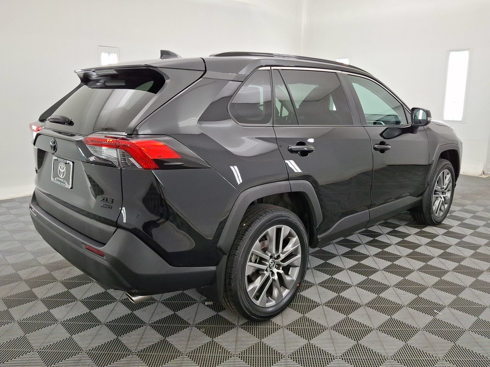 Certified 2023 Toyota RAV4 XLE Premium AWD/4WD image 25