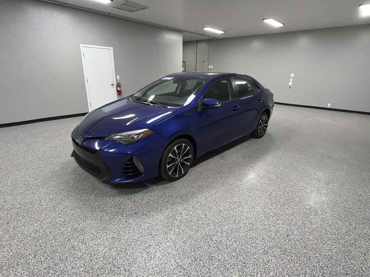 Used 2018 Toyota Corolla SE w/ SE Premium Package image 7