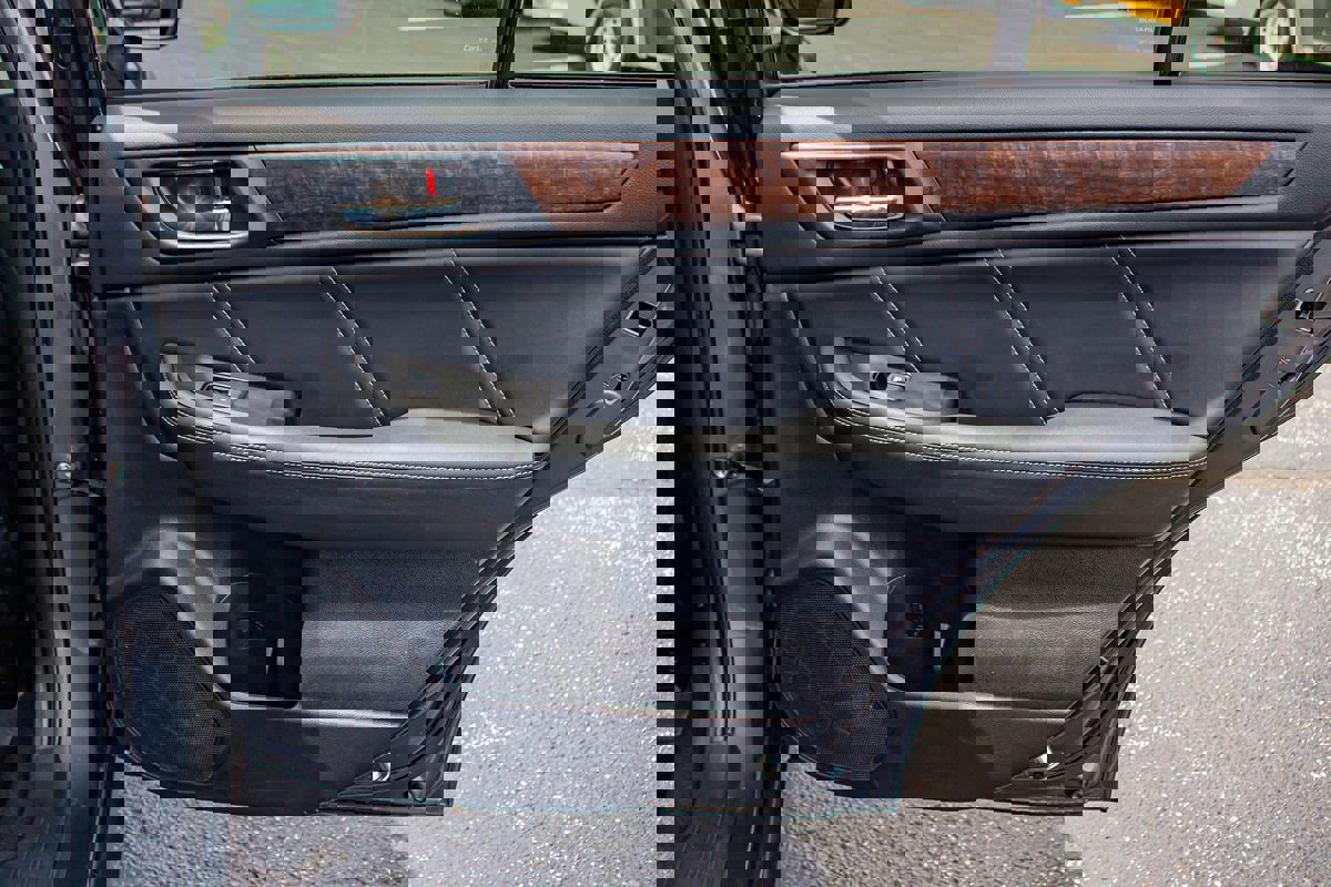 Used 2019 Subaru Outback 2.5i Limited w/ Popular Package #2 image 19