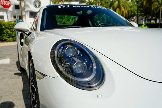 Used 2017 Porsche 911 4 Coupe AWD/4WD image 40