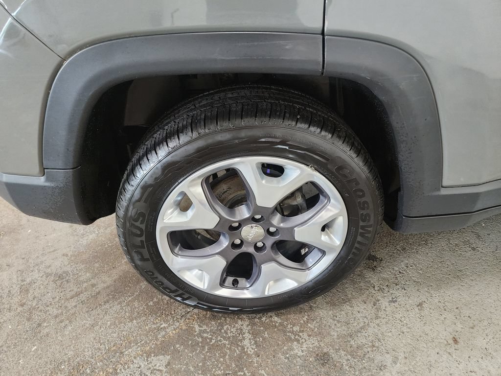 Used 2020 Jeep Compass Limited AWD/4WD image 37