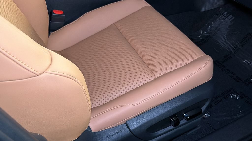 Certified 2025 Lexus UX 300h AWD w/ Accessory Package (Z2) image 12