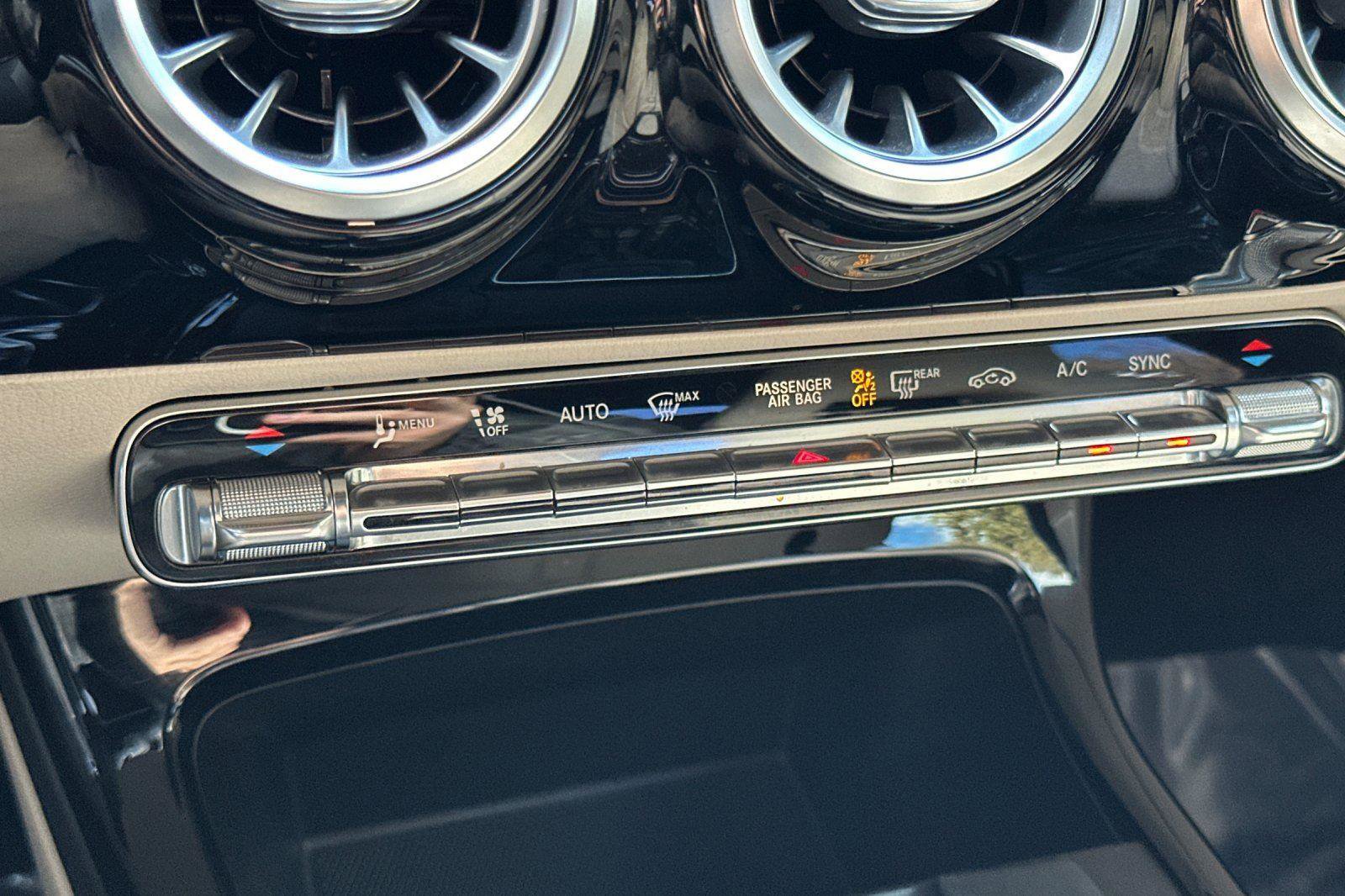 Used 2020 Mercedes-Benz CLA 250 image 18