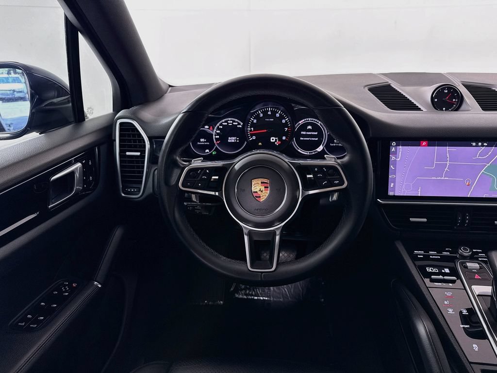 Used 2020 Porsche Cayenne AWD/4WD image 30
