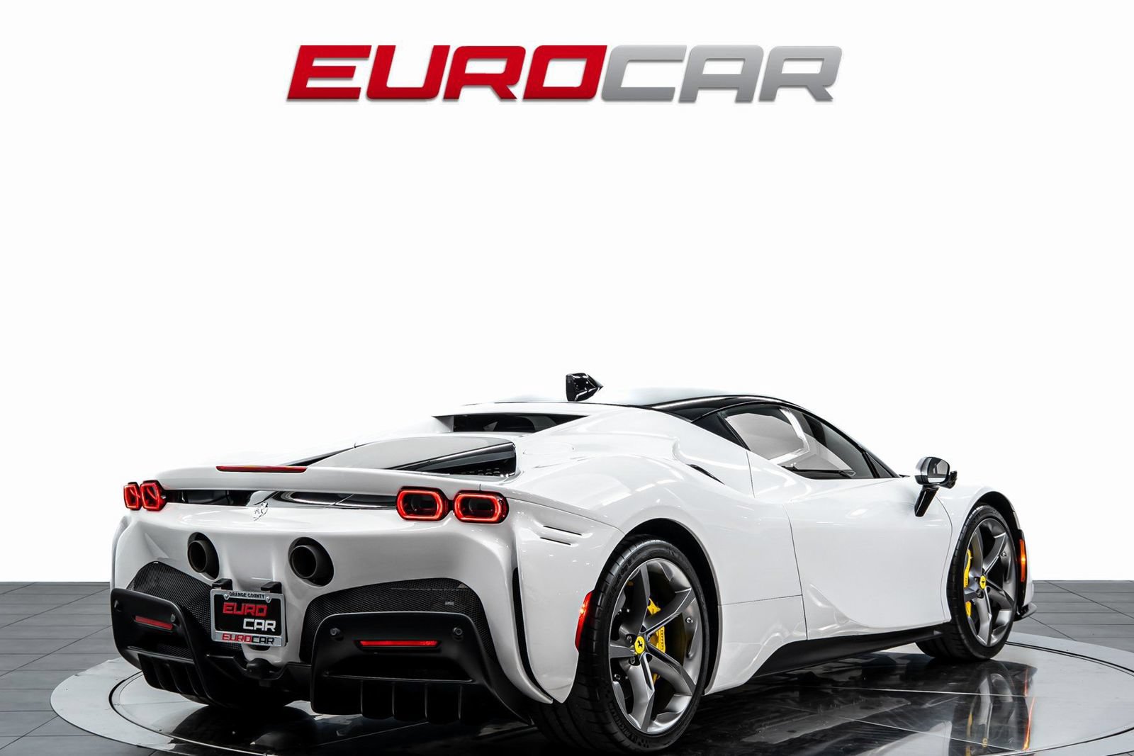 Used 2022 Ferrari SF90 Stradale AWD/4WD image 5