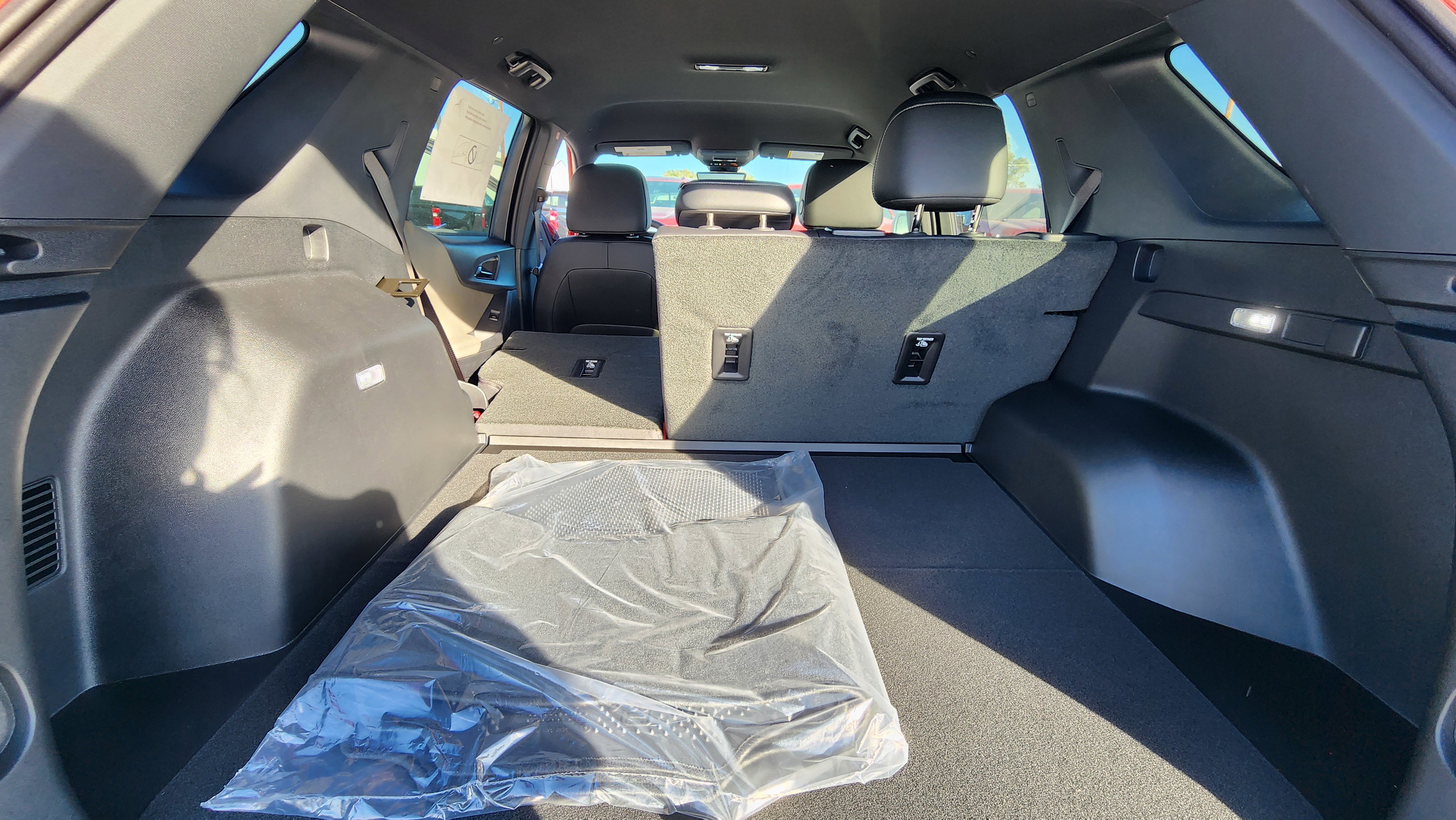 New 2026 Chevrolet Equinox LT w/ Convenience Package II image 20