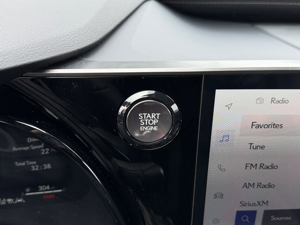 Used 2025 Lexus RX 350 Premium image 29