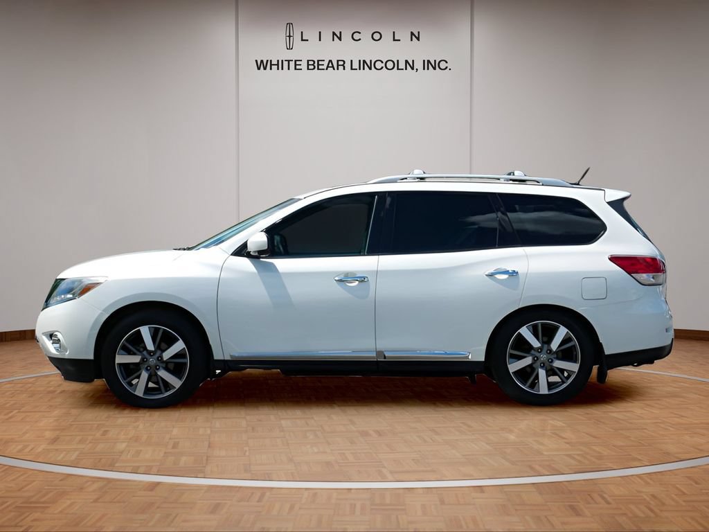 Used 2015 Nissan Pathfinder Platinum w/ Family Entertainment Package AWD/4WD image 8