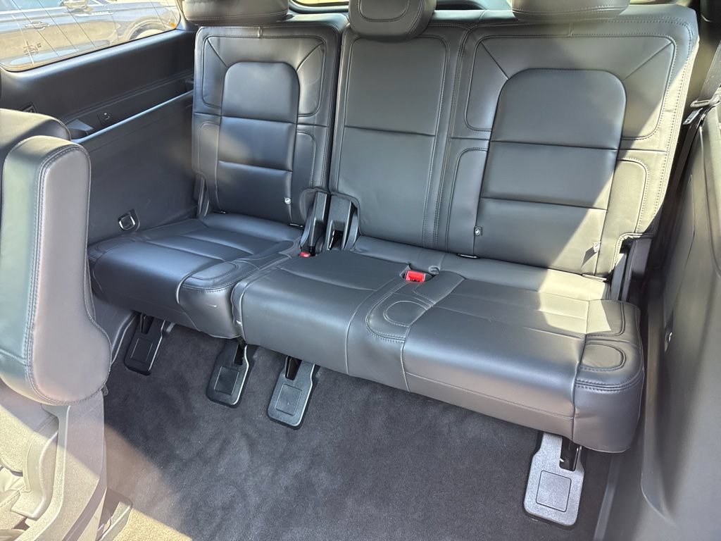 Used 2022 Lincoln Navigator Reserve AWD/4WD image 24