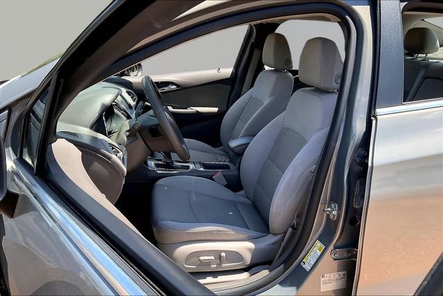 Used 2017 Chevrolet Cruze LT w/ Sun And Sound Package FWD image 15