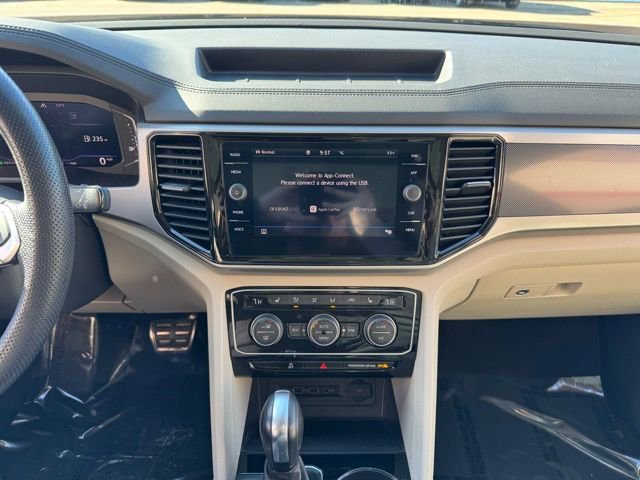 Used 2021 Volkswagen Atlas SEL R-Line image 2