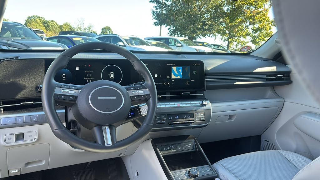 Used 2025 Hyundai Kona Limited image 13