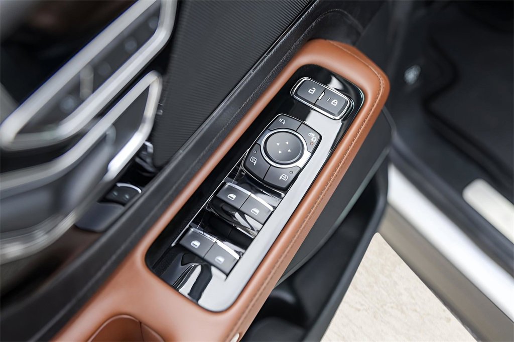 Used 2022 Lincoln Aviator Reserve w/ Equipment Group 201A image 21