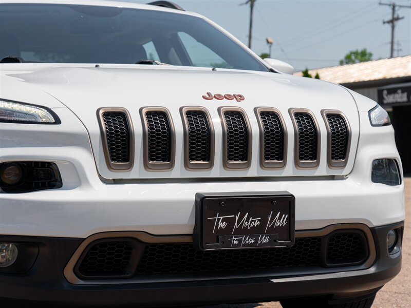 Used 2017 Jeep Cherokee 75th Anniversary AWD/4WD image 9