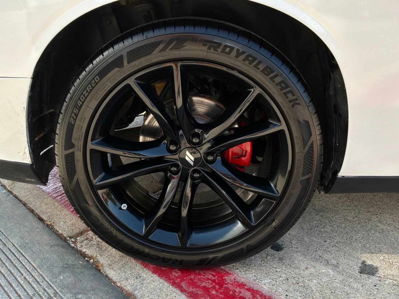 Used 2019 Dodge Challenger R/T w/ Driver Convenience Group RWD image 9