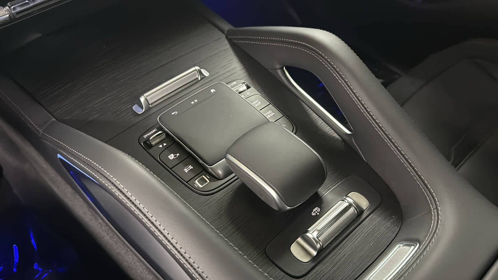 New 2026 Mercedes-Benz GLE 53 AMG 4MATIC Coupe image 22