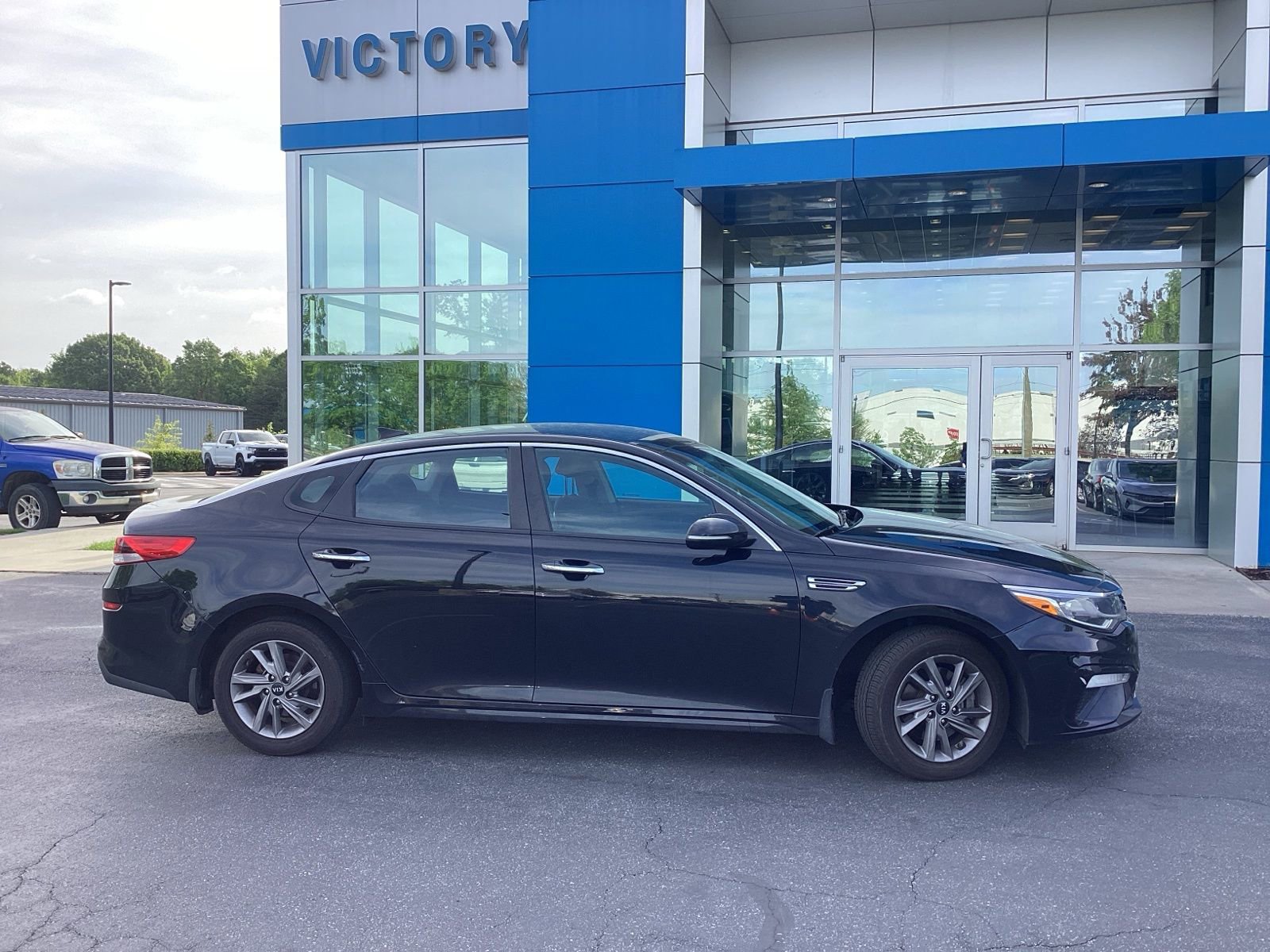 Used 2020 Kia Optima LX image 5