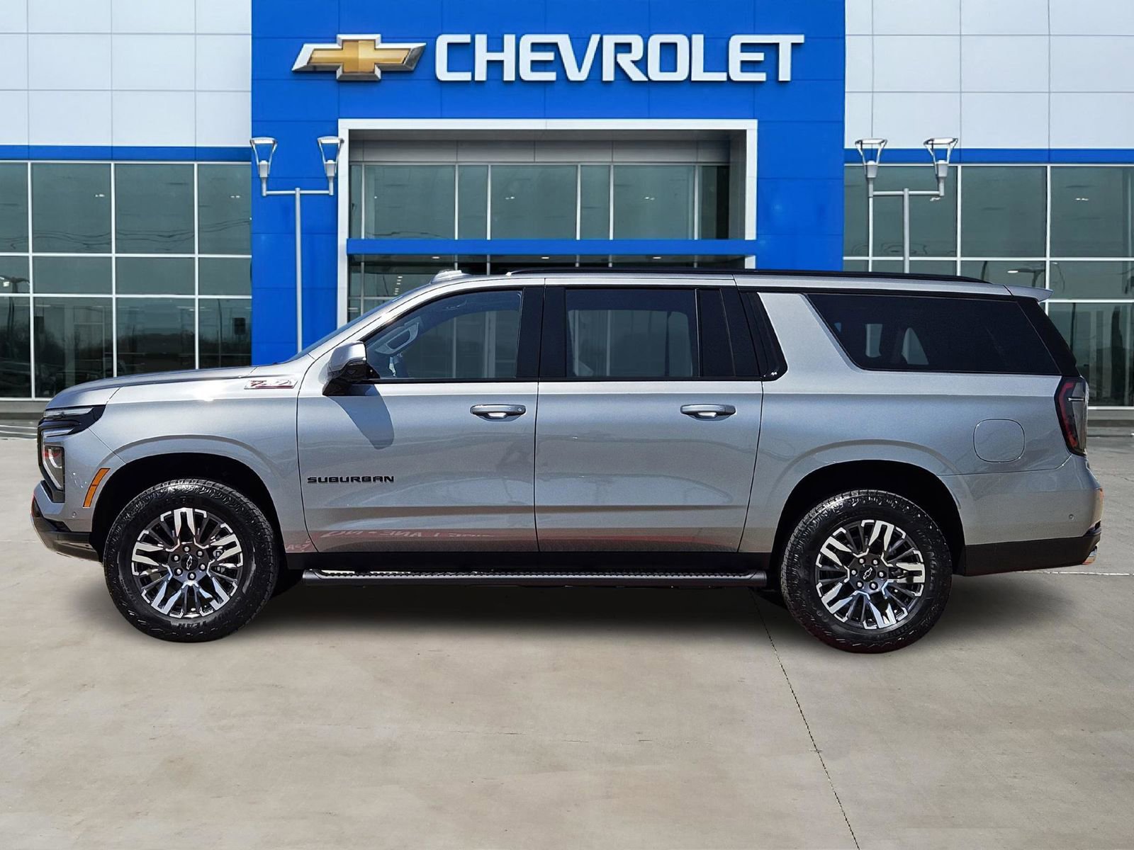 New 2026 Chevrolet Suburban Z71 w/ Comfort Package image 3