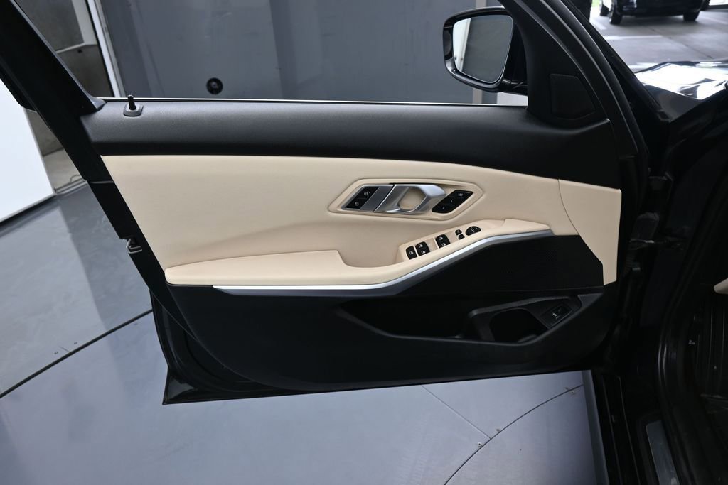Used 2020 BMW 330i Sedan RWD image 13