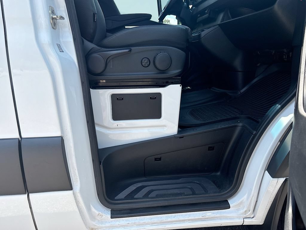 Used 2023 Mercedes-Benz Sprinter 2500 image 21