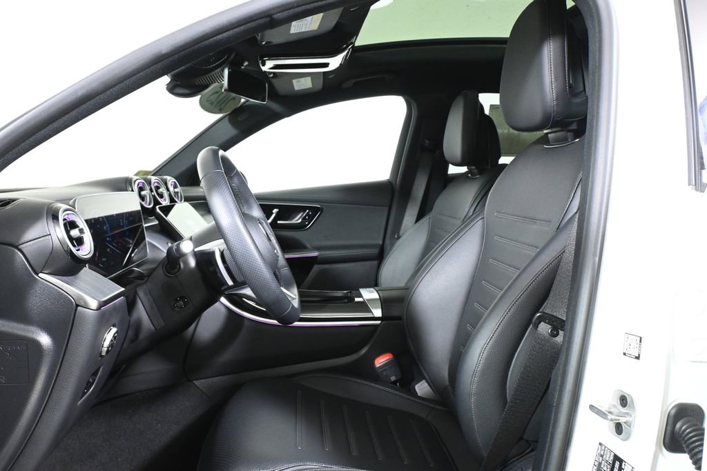 Certified 2025 Mercedes-Benz GLC 300 4MATIC image 3