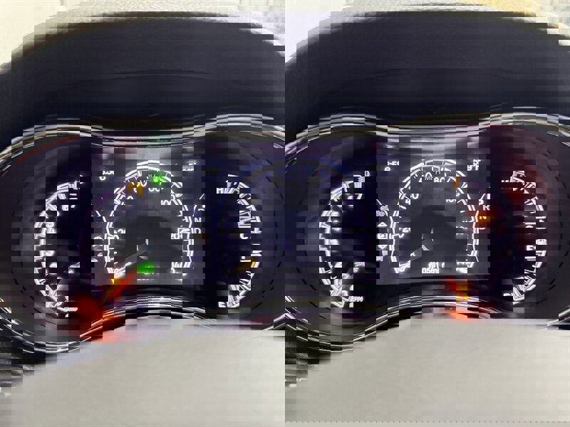 Used 2020 Jeep Grand Cherokee Altitude image 8